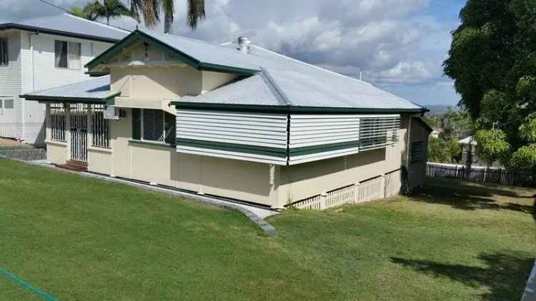 COTTAGE ON THE RANGE!