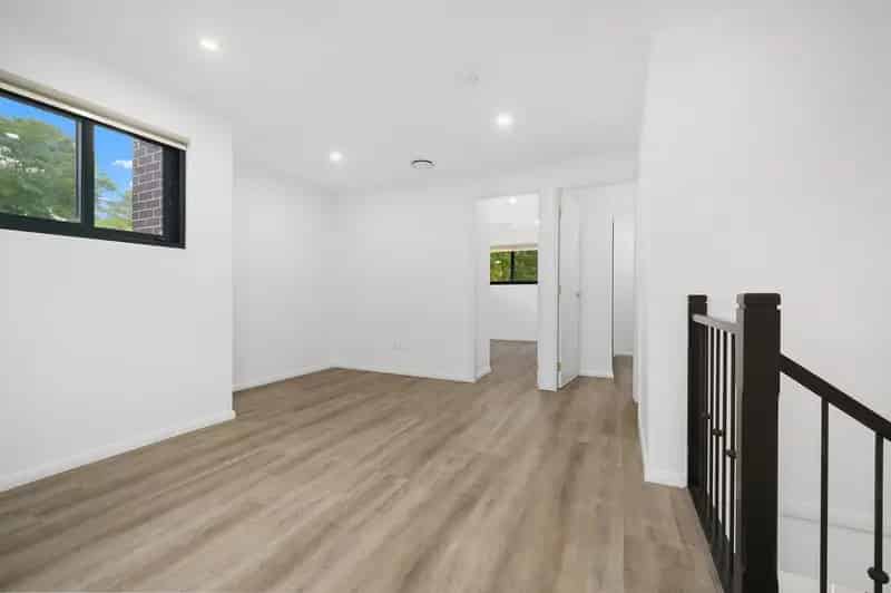 Real Estate For Lease - 1 Sheehan Street - Wentworthville , NSW