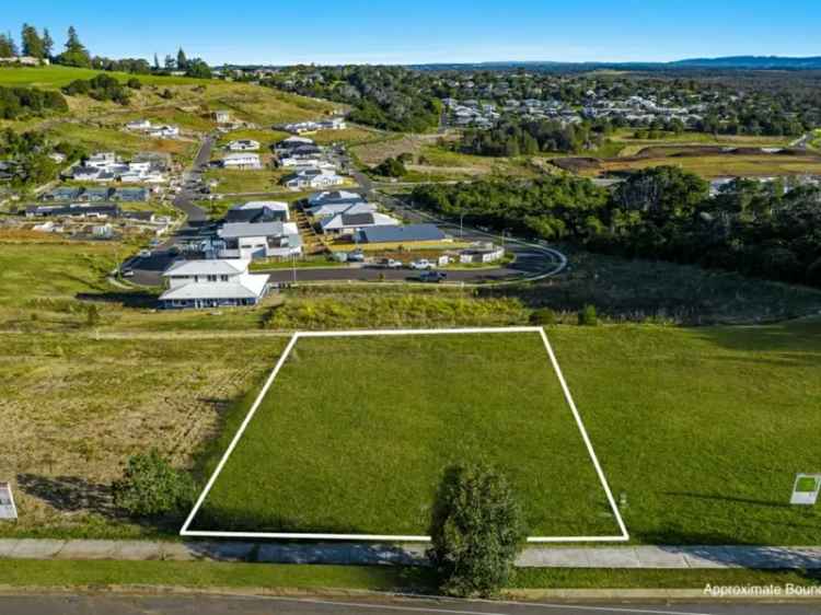 Elevated vacant lot with expansive hinterland views