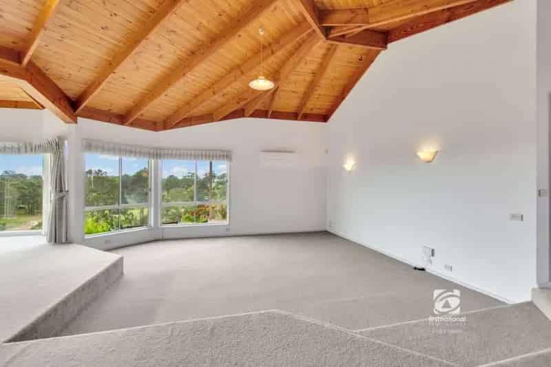Rent Rural Property in Nicholson with Stunning Views and Spacious Layout