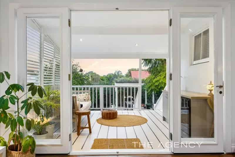 House For Sale - 17 Oxford Street, Kensington WA 6151