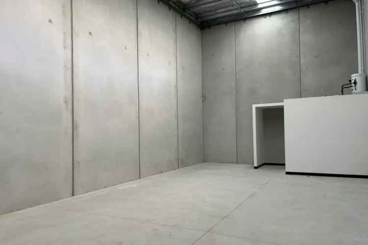 Warehouse for Rent with Free Period and Great Features