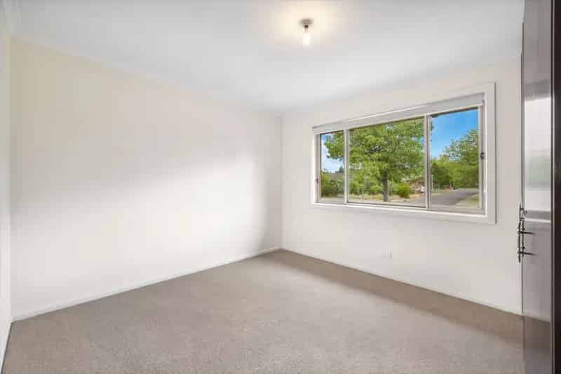 Lease 3 Bedroom House in Watson with Spacious Backyard