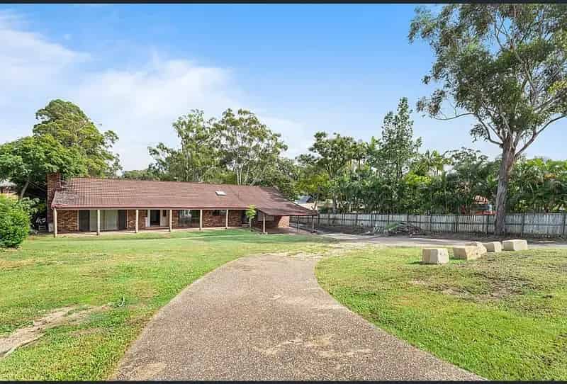Buy House Gold Coast with Renovation or Rebuild Potential
