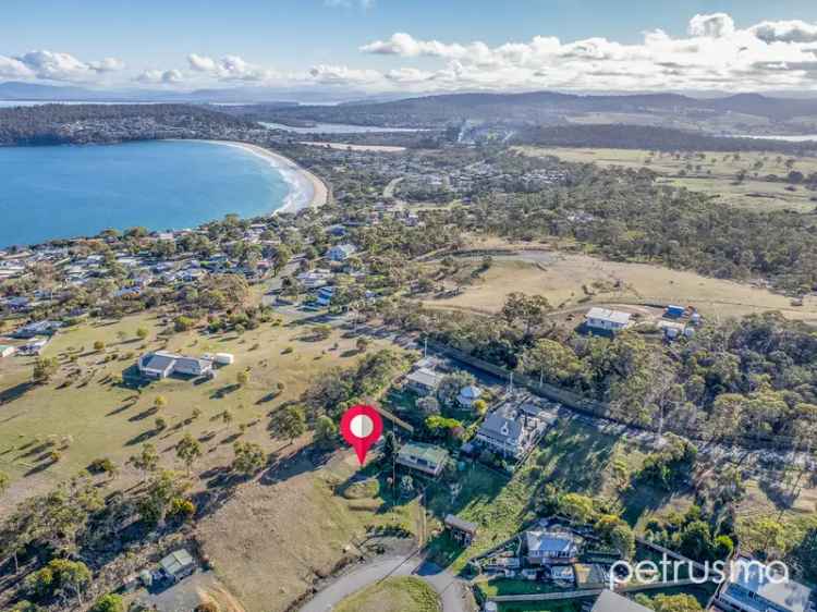 Stunning sea views to build your dream coastal home.