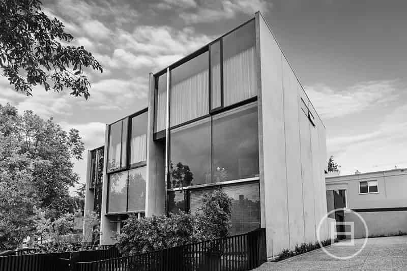 Contemporary buy Melbourne terrace home with modern features