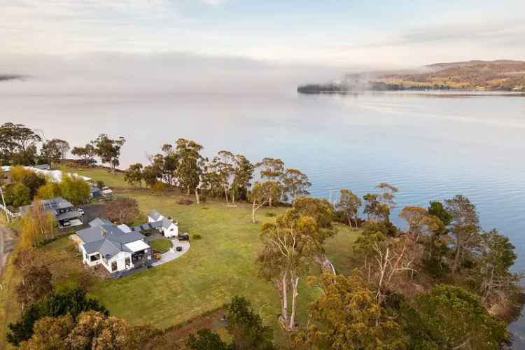 House For Sale - 6863 Channel Highway, Gardners Bay TAS 7112