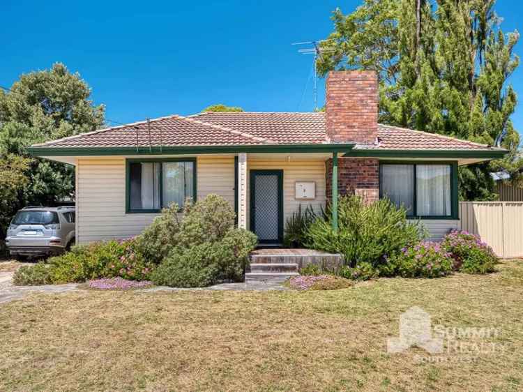 House For Sale in Bunbury, Western Australia