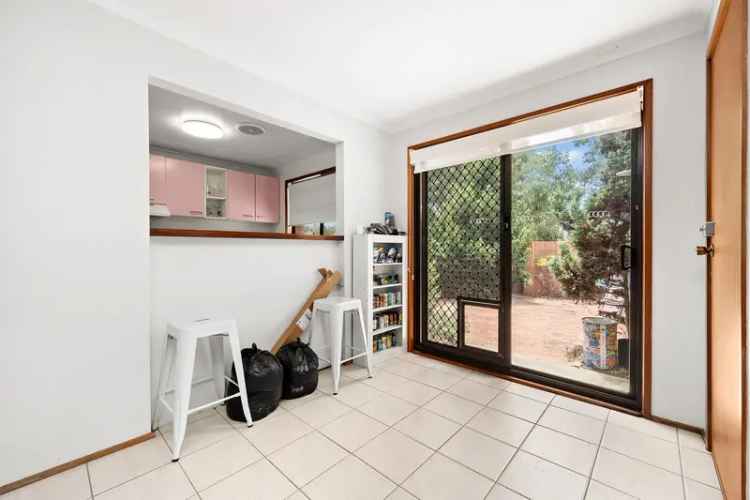 House For Rent in District of Woden Valley, Australian Capital Territory