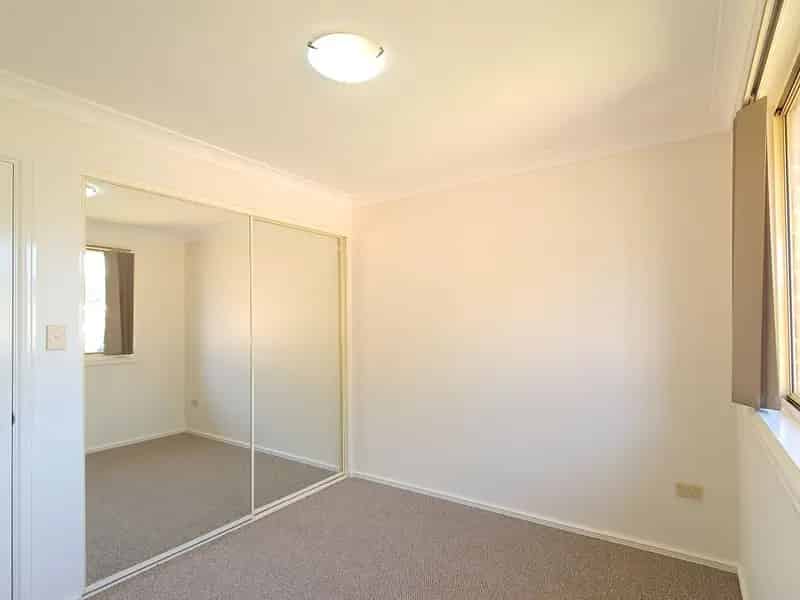3 rooms house of 193 m² in Sydney