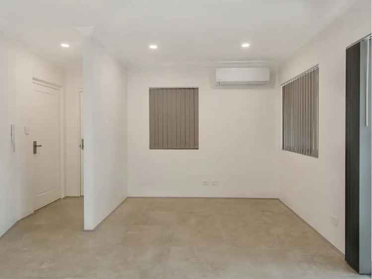 3x2 Belmont Villa Near Schools and Shops