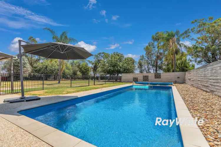 Country Family Home with Shed Pool and Solar Power