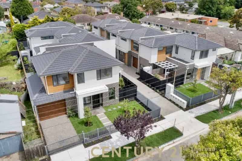 5/2 Luxford Court, Springvale VIC 3171 - Townhouse For Lease