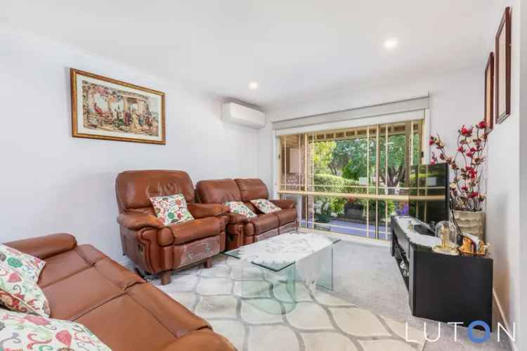 House For Rent in District of Tuggeranong, Australian Capital Territory