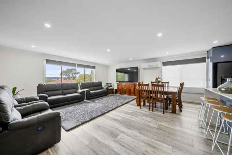 House For Rent in 102, Munro Road, Queanbeyan, New South Wales