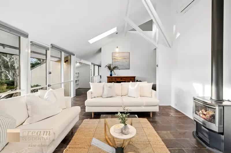House For Rent , District of Woden Valley, Australian Capital Territory