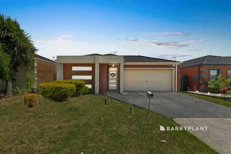 buy home in pakenham with spacious layout and modern features