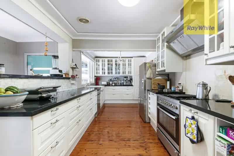 Auction Guide $1,000,000 - MUST BE SOLD!
