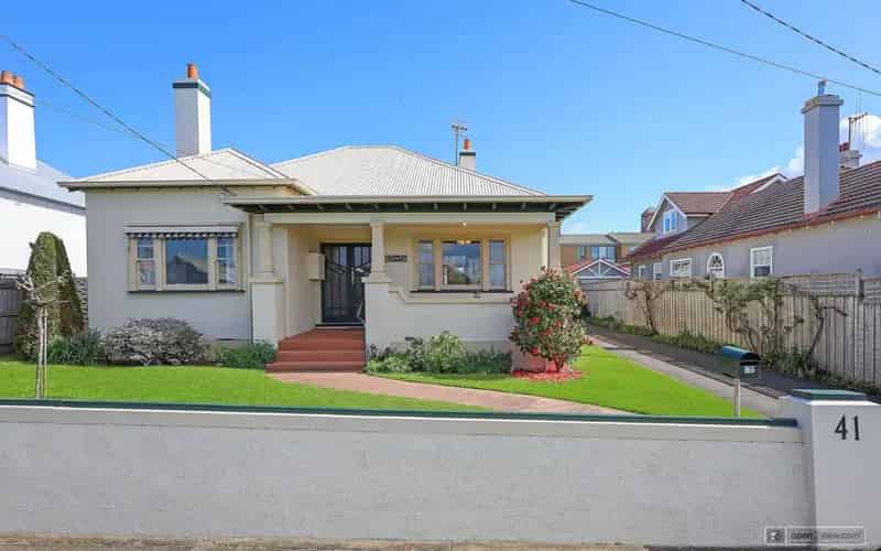 Fully Furnished Central Beauty