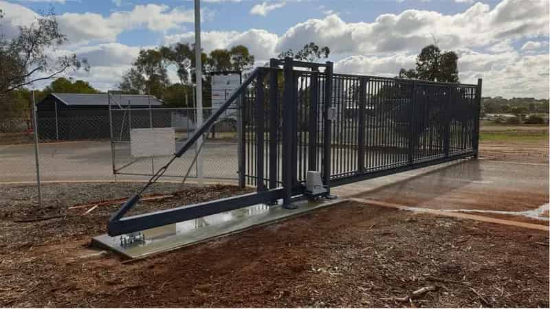 buy manufacturing business in metro area with high growth potential
