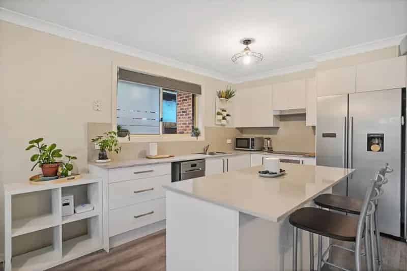 Tranquil Living with Scenic Views