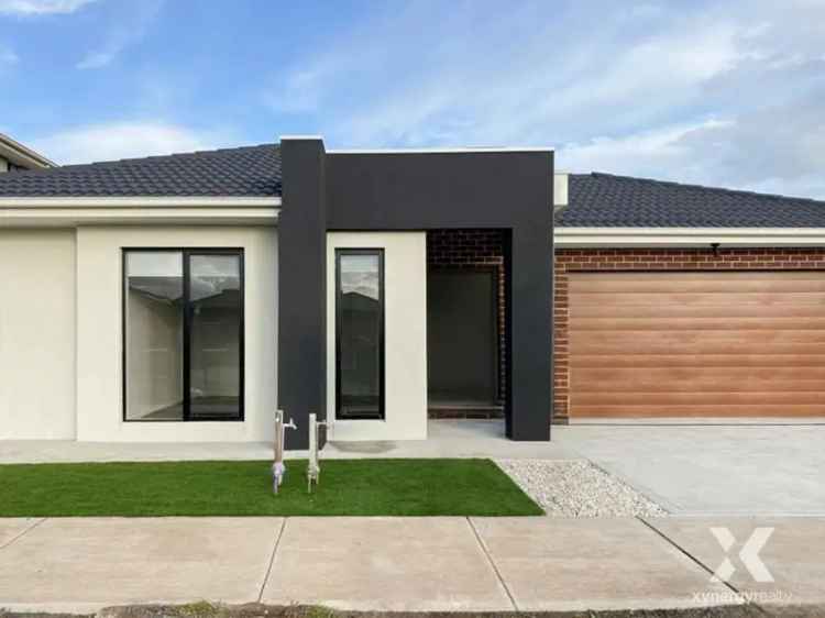 4 Bedroom House 171m2 Melbourne Family Home Near Shops Schools