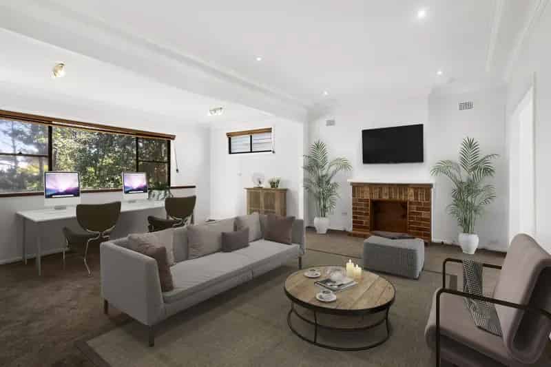 Lease Family Home in Seaforth with Spacious Lawn and Modern Interiors