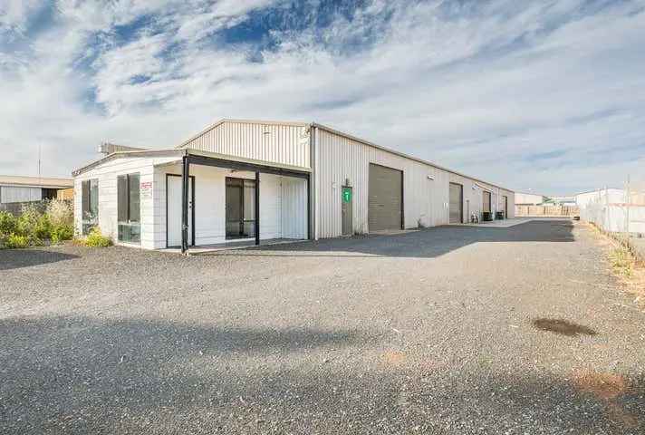 Warehouse for Lease Burton 547.7m² with Secure Yard