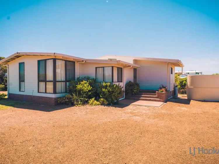 House For Sale in Hopetoun, Western Australia