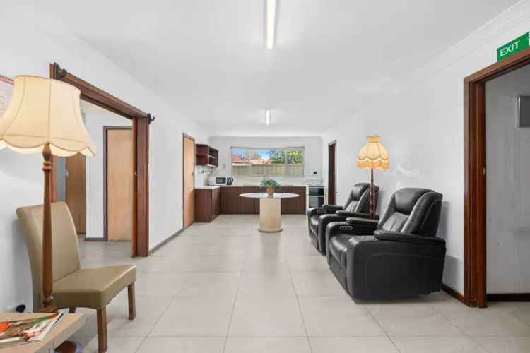 House For Sale in Mandurah, Western Australia