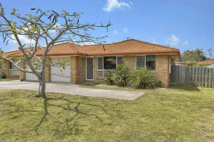 Lease 3 Bedroom Duplex Goodna with Private Yard and Garage