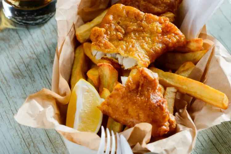 UNDER OFFER: Thriving Fish & Chips Shop in Kooringal, Wagga Wagga