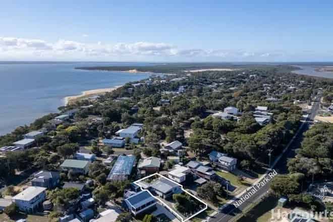 House For Sale , 207, National Park Road, Loch Sport, Victoria