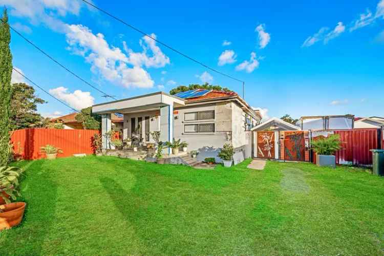 Family Fibro House Near Canley Vale High School