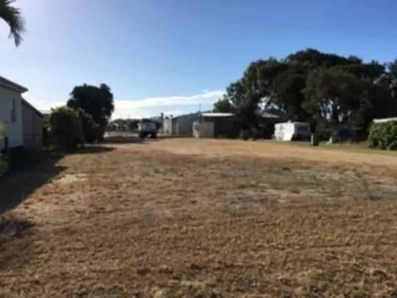Buy land in Bowen with 1171m2 block near beach and CBD
