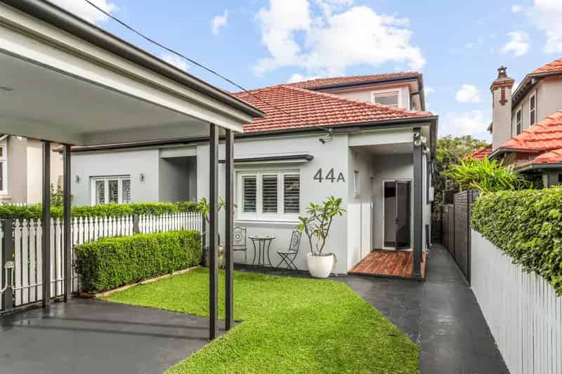 Contemporary Family Retreat Offering Comfort and Quality Living