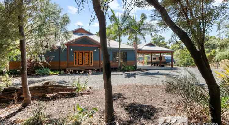 Spacious Family Home in Leschenault with Large Shed