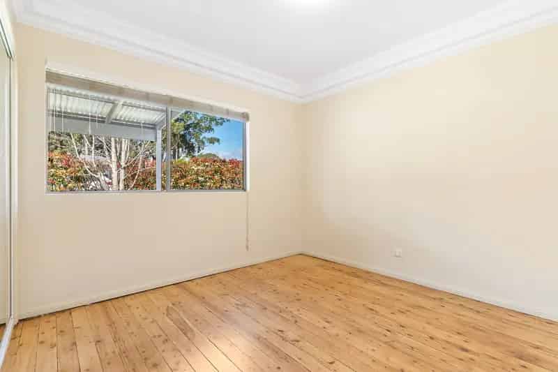 Lease Family Home with Yard in Engadine NSW