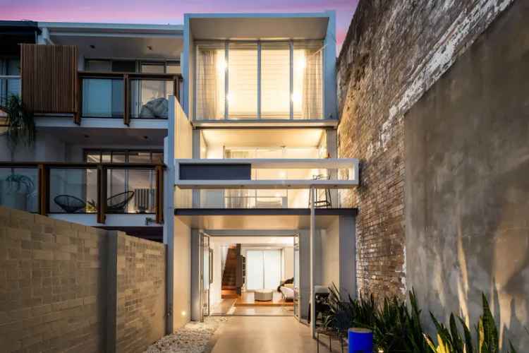 Stunning 2 3 Bedroom Architectural Terrace in Surry Hills