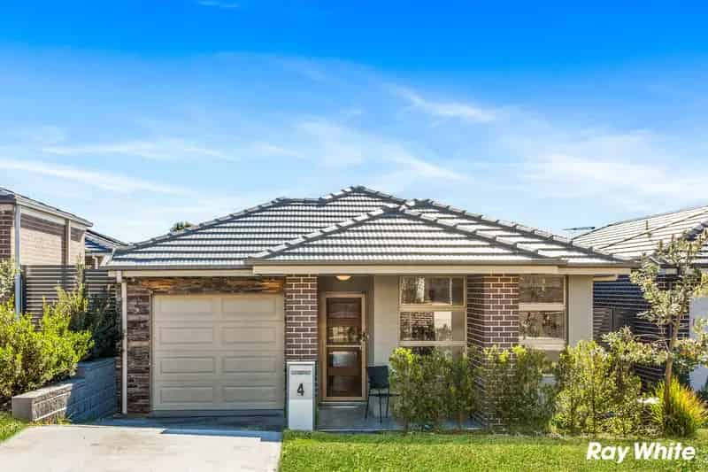 Stunning Family Home at 4 Arkose Road, Gables