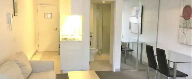 2 Bedroom Apartment Melbourne City Center