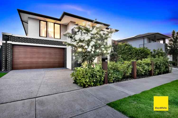 Exquisite Ex-Display Home in Tarneit - A Masterpiece of Luxury and Style!