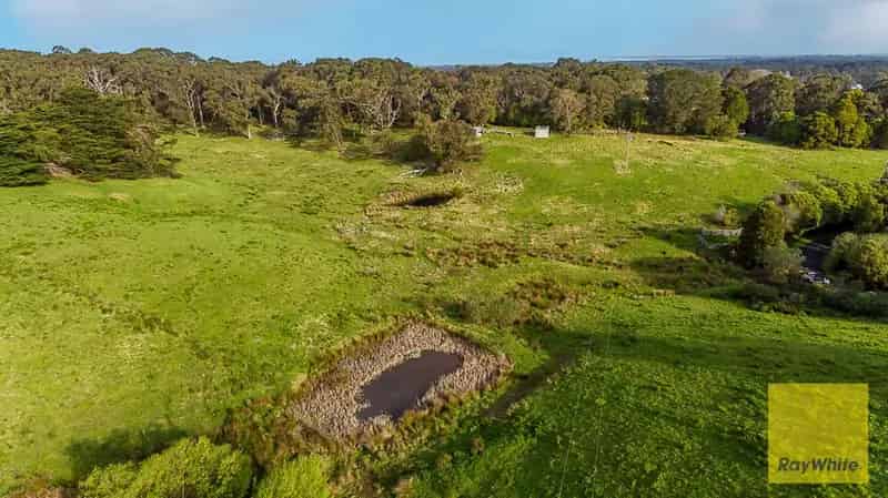 Buy rural property grazing land in Foster with dual access and features