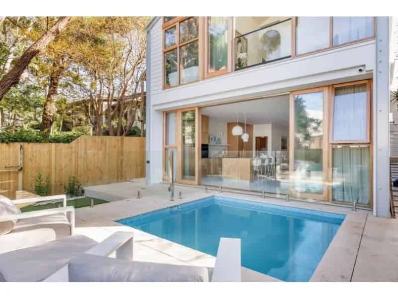 Luxurious And Elegant 4 Bedroom Home - Fully Furnished And Available For Up To 4 Months From 5Th July