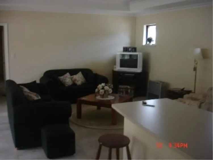 House For Rent in City of Cockburn, Western Australia