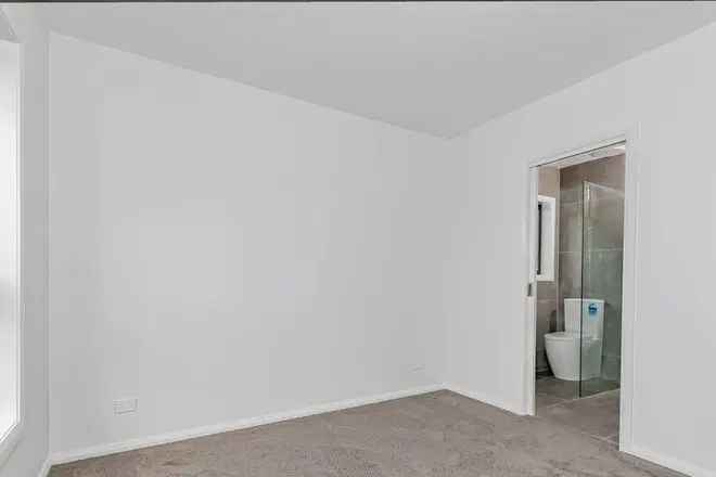 House For Rent , 32, Bennett Street, Moe, Victoria