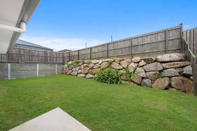 Low Maintenance Living in Dream Location!