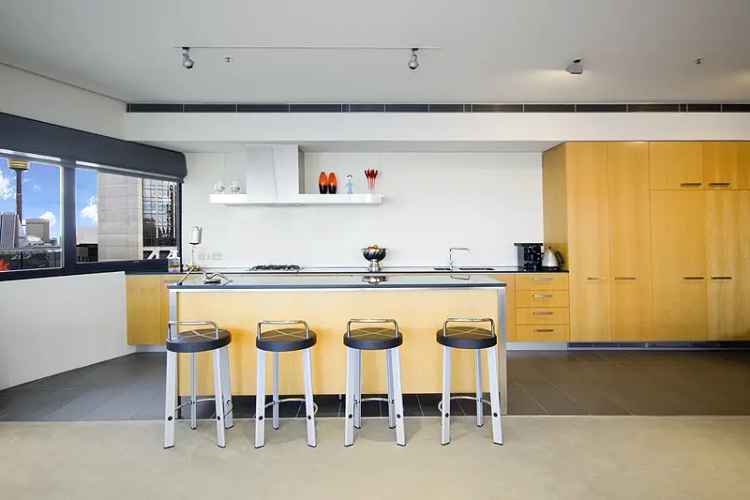 3 rooms apartment of 739 m² in Sydney