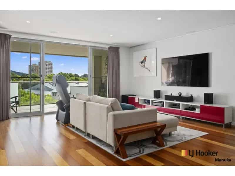 Modern And Spacious Living In An Incredible Location