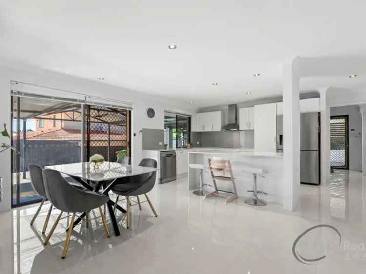 House For Sale in City of Melville, Western Australia